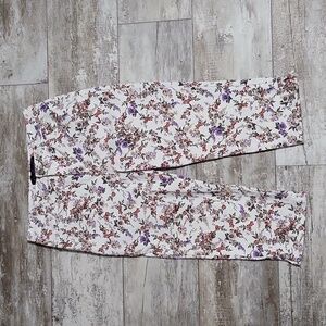 Gloria Vanderbilt Amanda Floral Capri Jeans